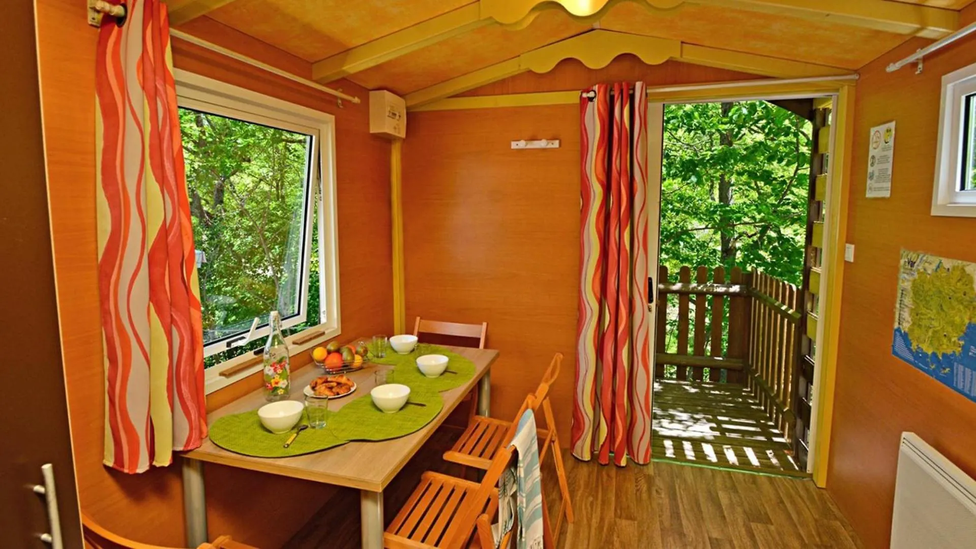 Campingplatz Camping Rives Du Lac De Sainte Croix Bauduen