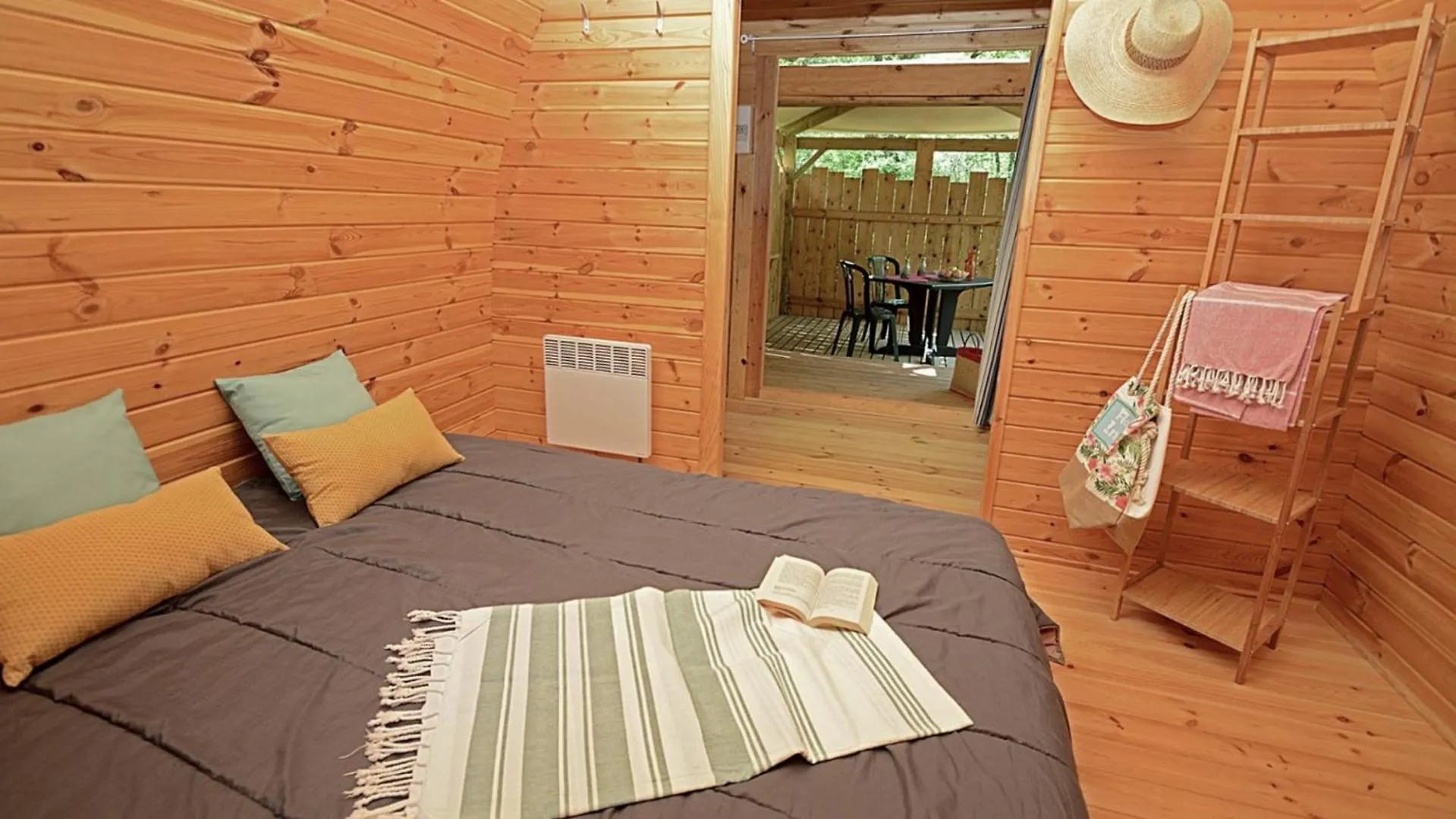 Camping Rives Du Lac De Sainte Croix Bauduen Campeggio