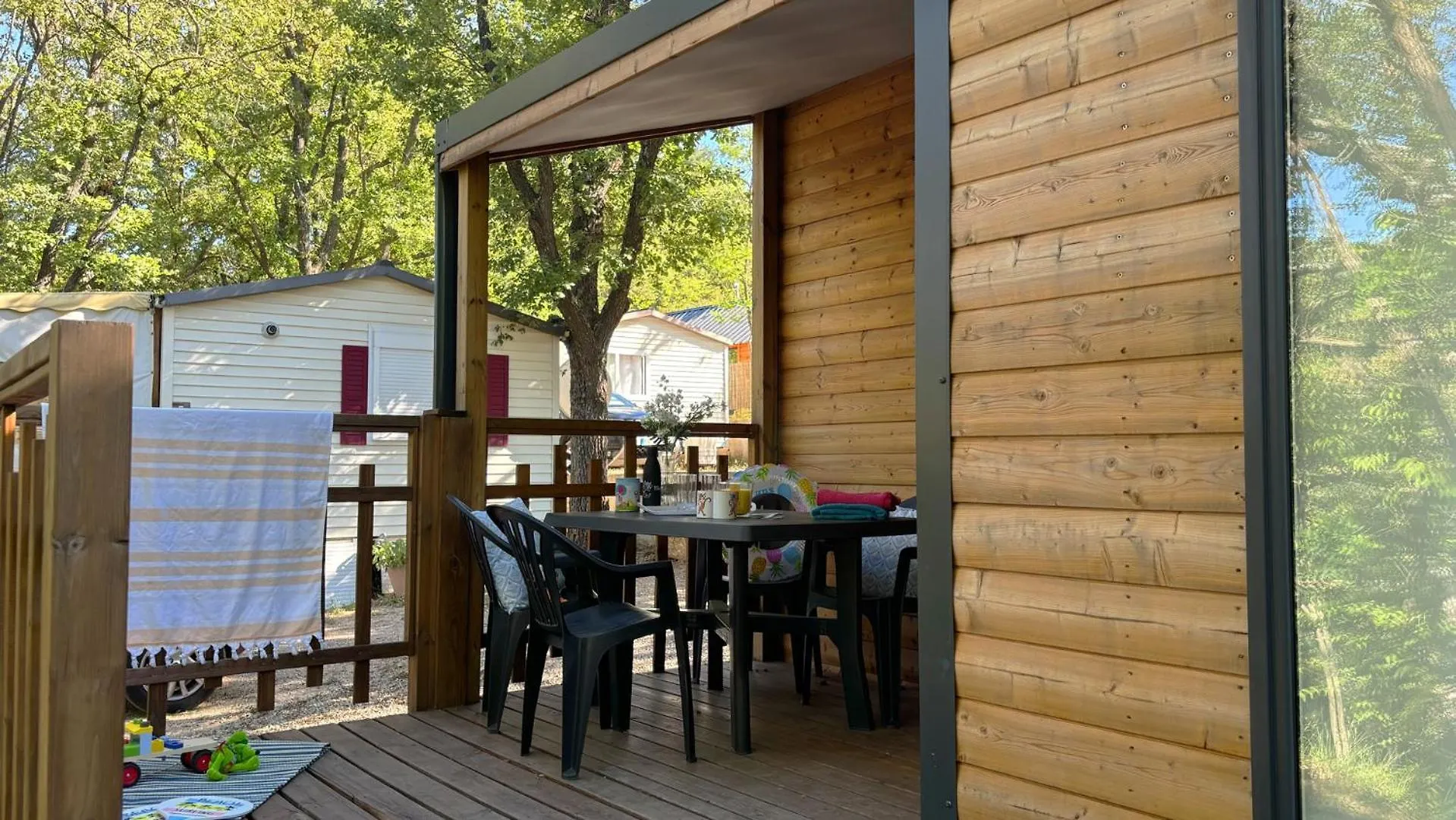 Campeggio Camping Rives Du Lac De Sainte Croix Bauduen